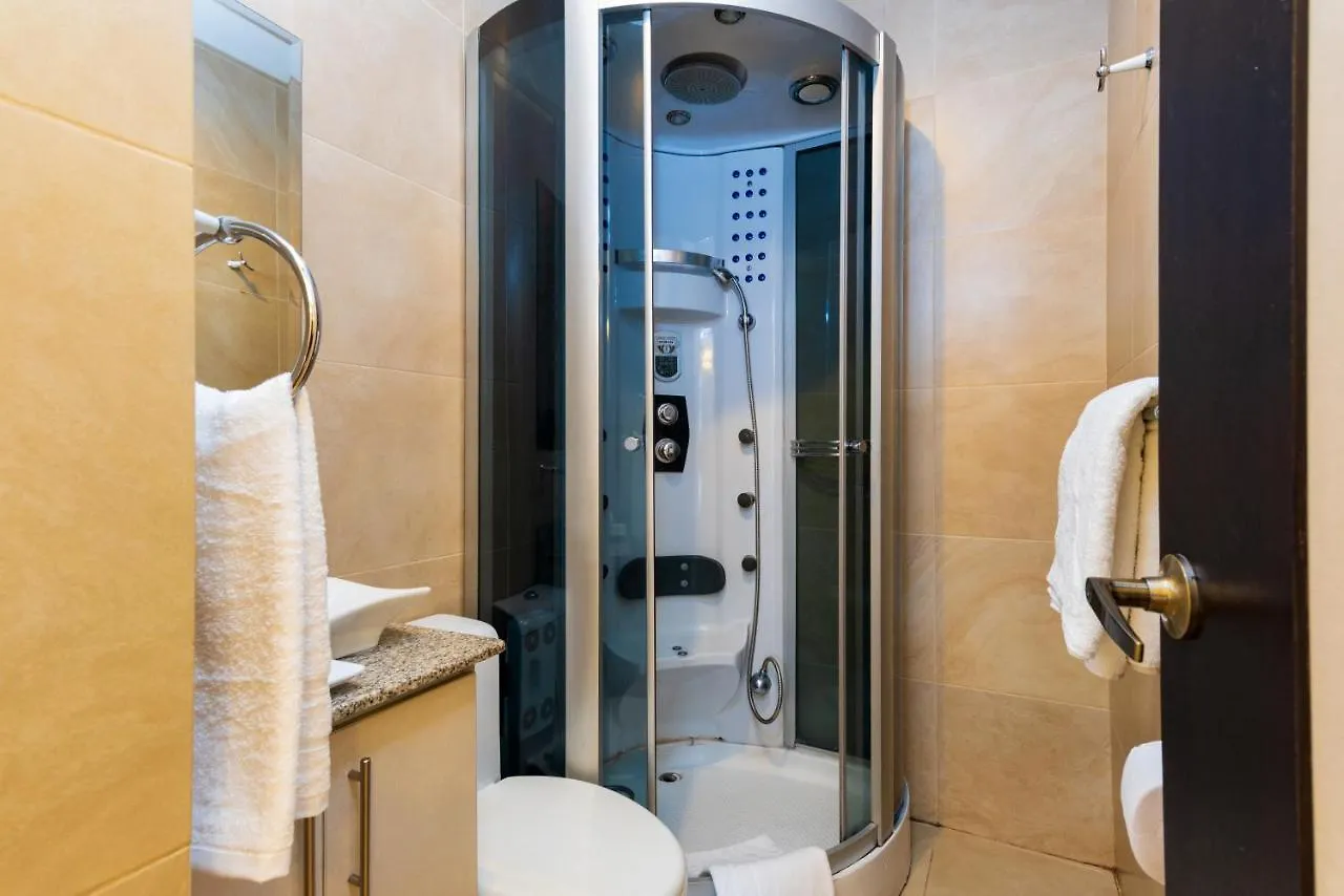 Bed and Breakfast Del Parque Hotel & Suites Κουένκα