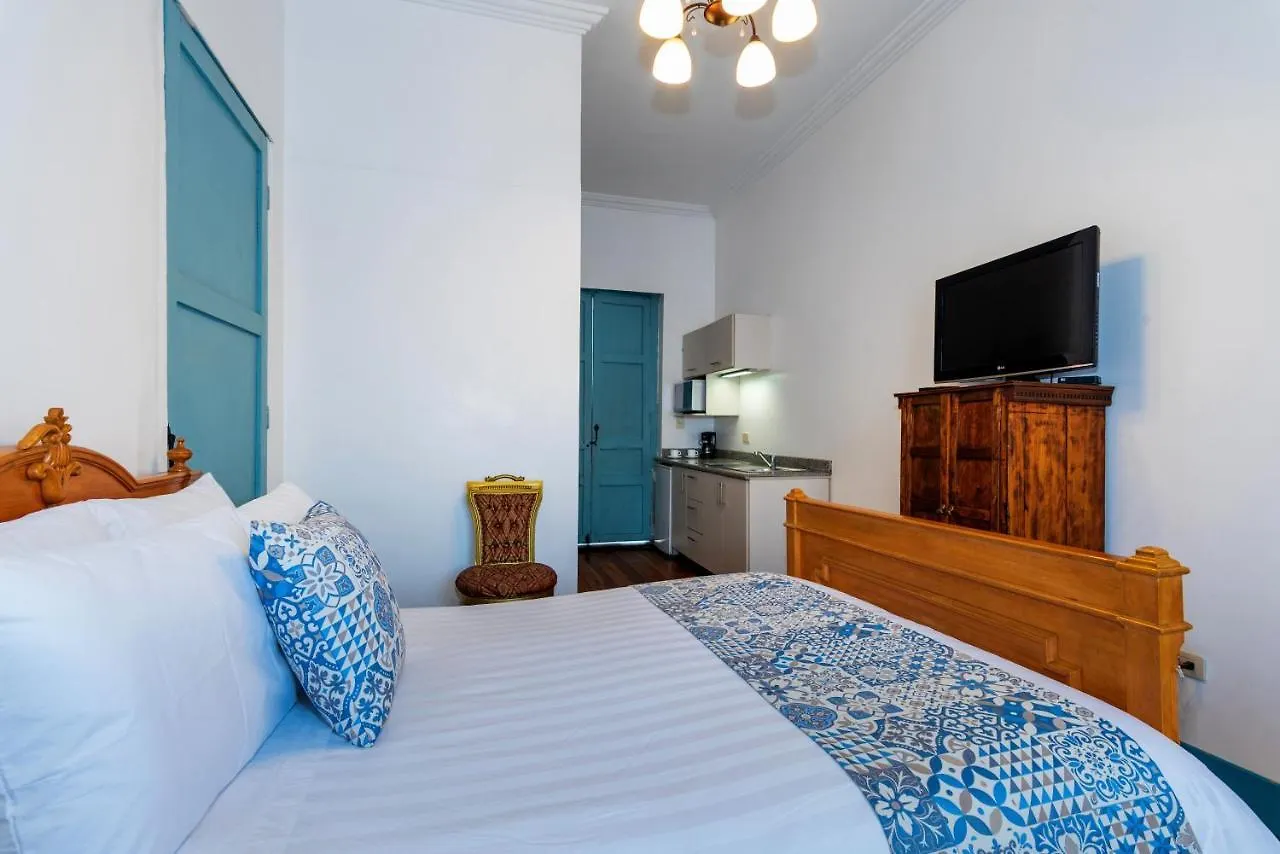 Del Parque Hotel & Suites Κουένκα