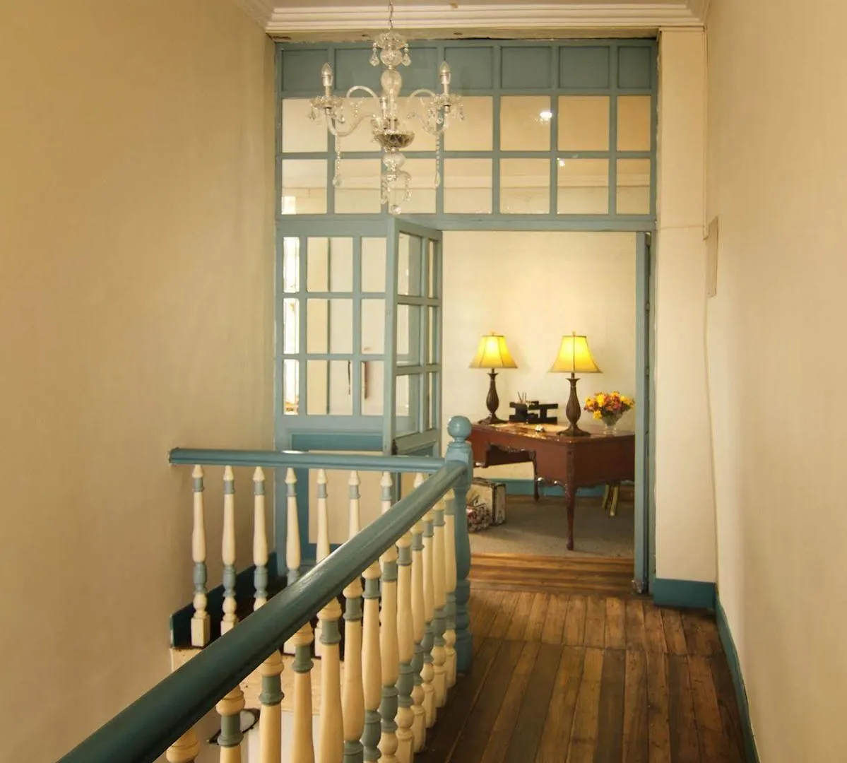 Del Parque Hotel & Suites Κουένκα Bed and Breakfast
