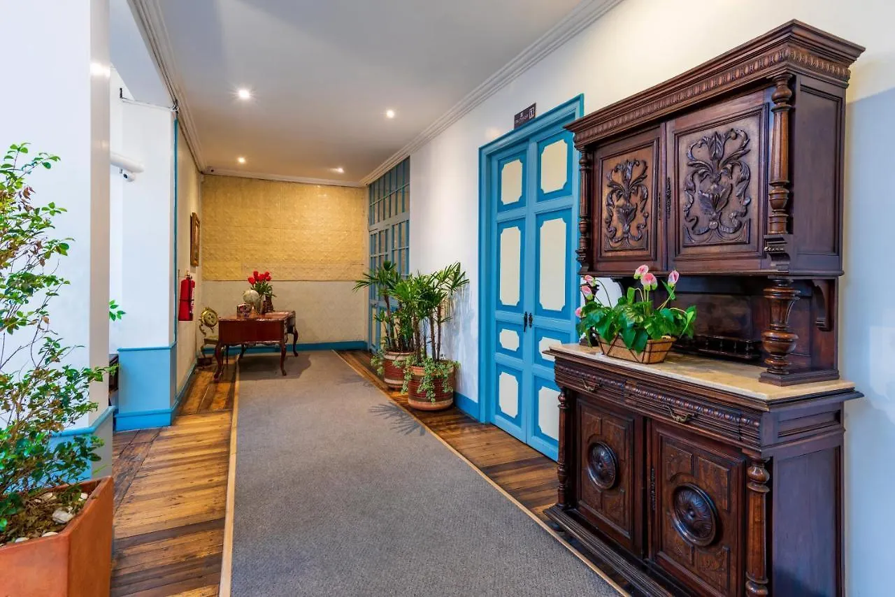 Del Parque Hotel & Suites Cuenca Bed & Breakfast