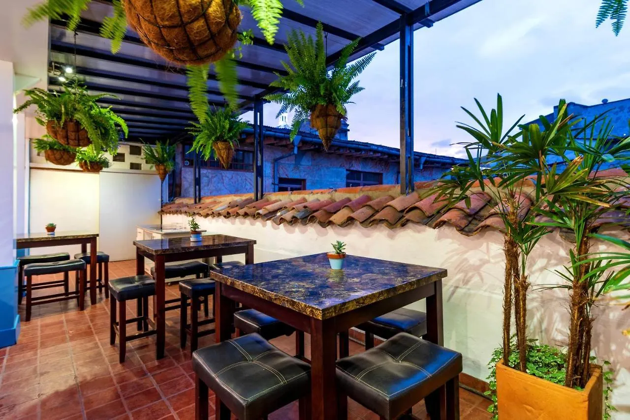 *** Bed & Breakfast Del Parque Hotel & Suites Cuenca Ecuador