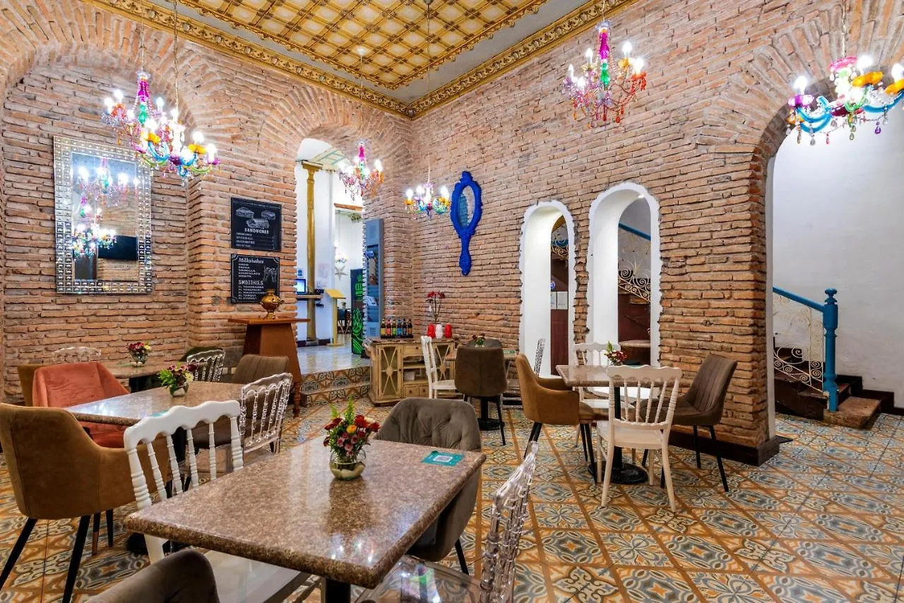 Bed & Breakfast Del Parque Hotel & Suites Cuenca