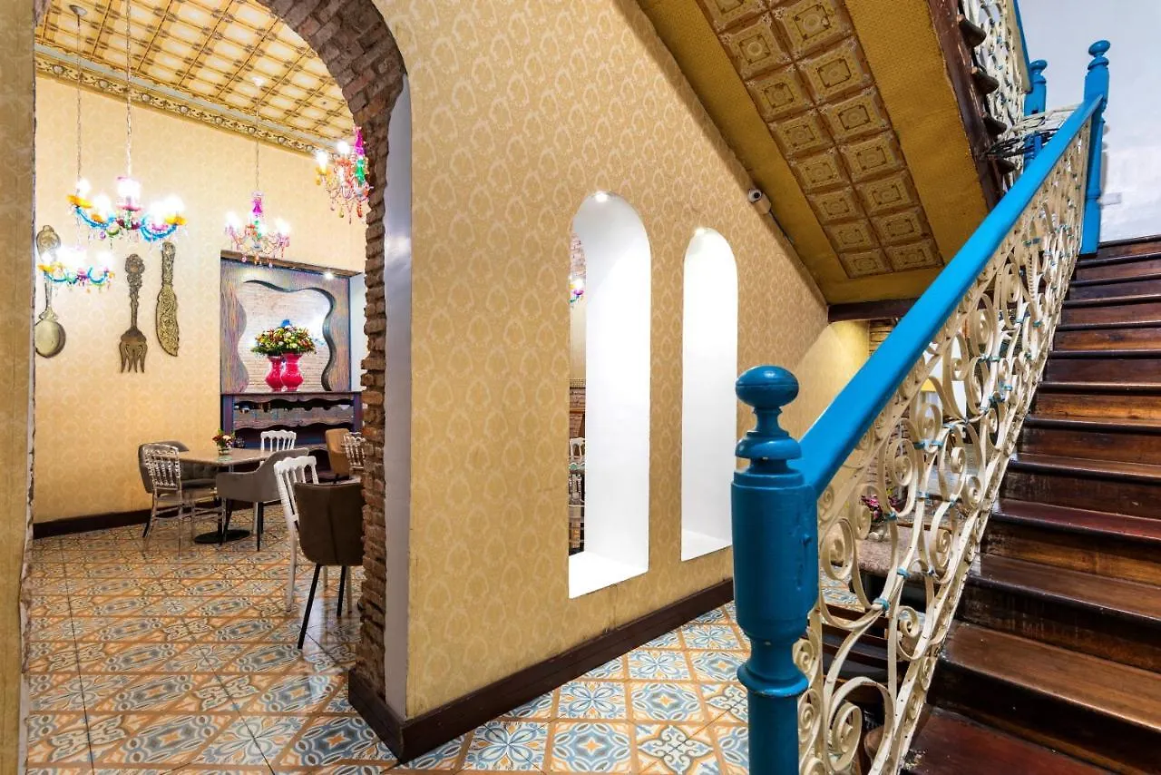 Del Parque Hotel & Suites Cuenca