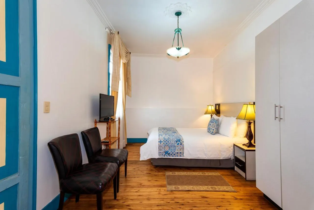 Del Parque Hotel & Suites Cuenca 3*,